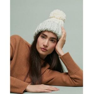Brand new hand knit Anthropologie pom pom beanie